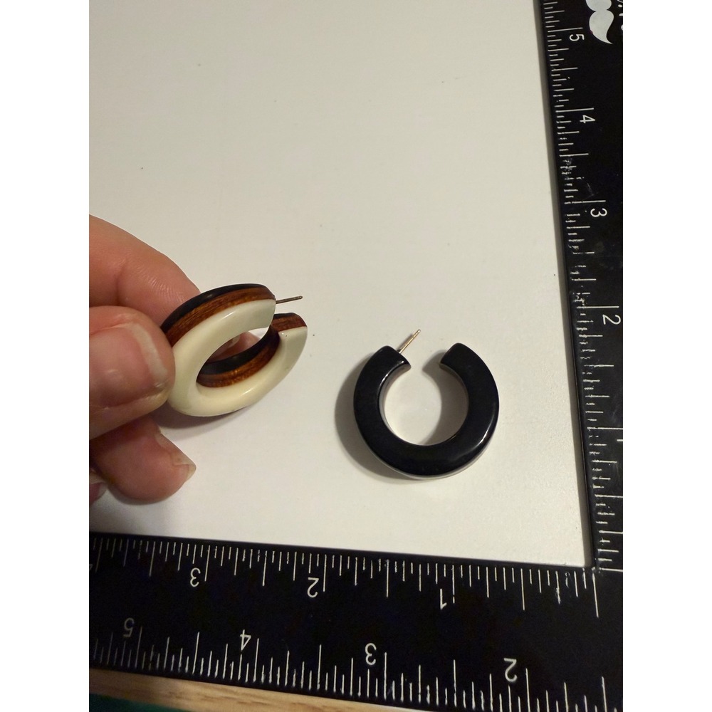 Vintage Colorblock Resin Wood Hoop Earrings Black Cream Layered Chunky Post